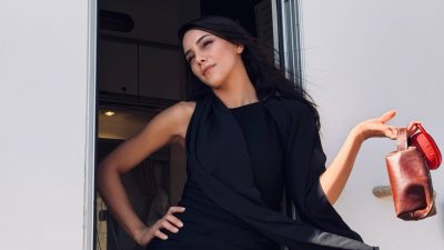 İSTANBUL, – KANAL D’nin Emmy adayı dizisi Uzak Şehir’in yıldızlarından