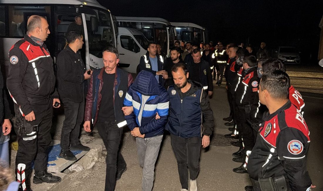 30 ŞÜPHELİ TUTUKLANDI Kütahya merkezli 5 ilde düzenlenen yasa dışı