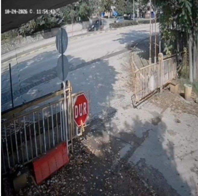 Murat ÖZELCİ/SAFRANBOLU (Karabük), – KARABÜK’ün Safranbolu ilçesinde yaya geçidinde otomobilin